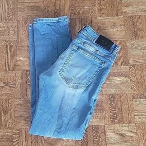 Diamond Denim Distressed Jeans
